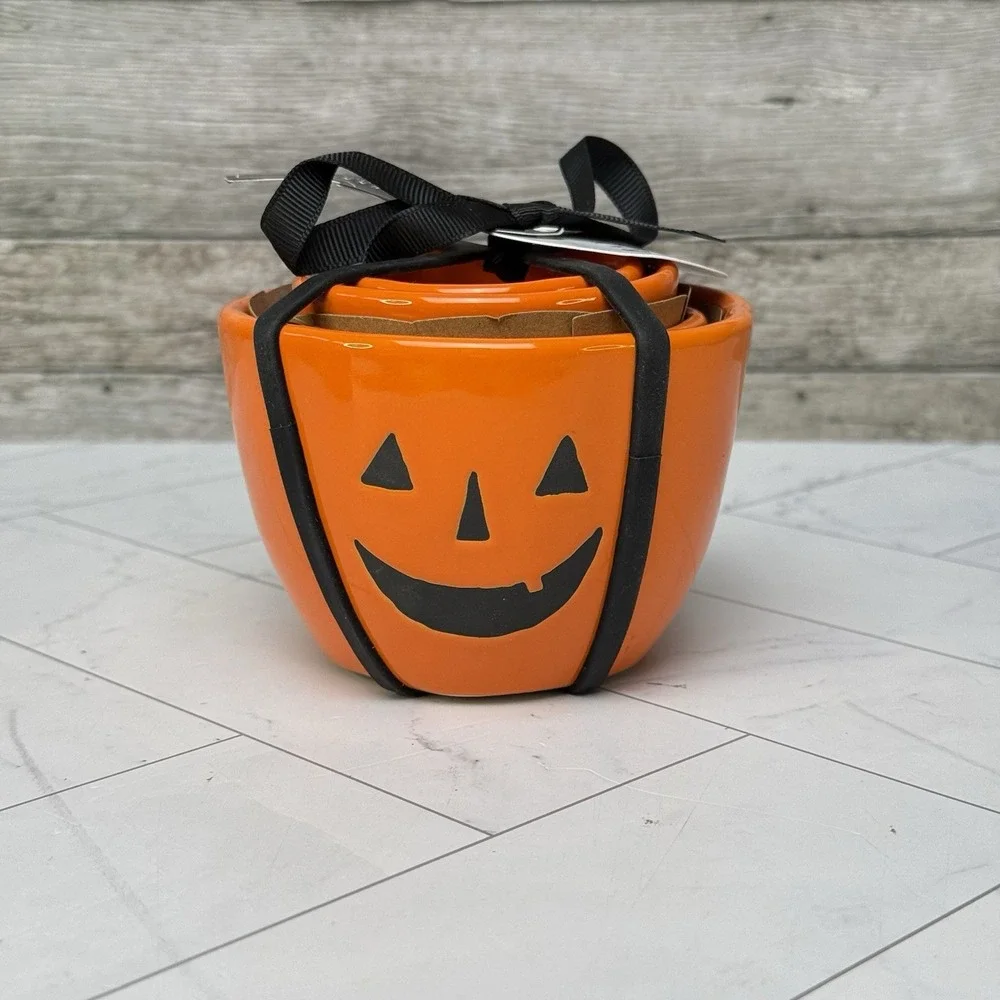 Rae Dunn Jack-O'-Lantern Pumpkin Halloween Baking Measuring Cups Set